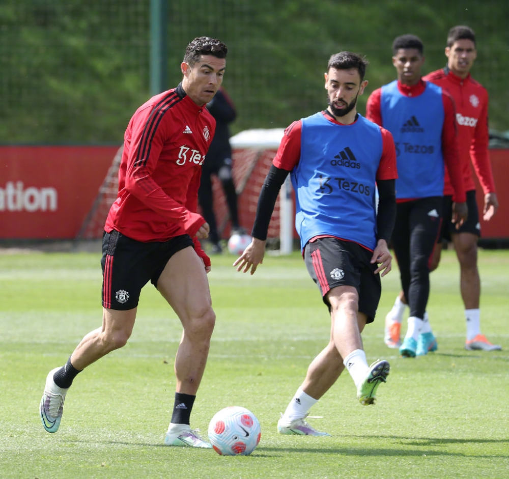 而出并非易 而出并非易