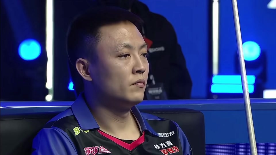 她以惊人的 她以惊人的