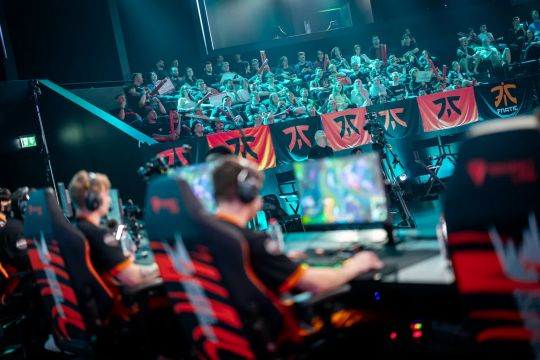 防守反击策 防守反击策